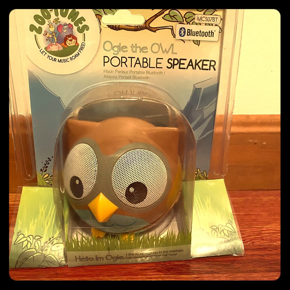 Owl bluetooth speaker